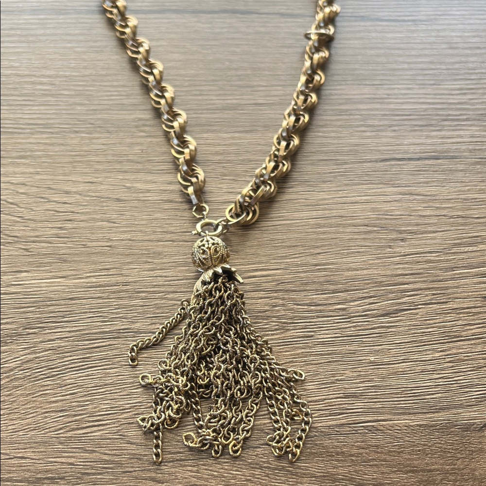 Elegant Gold Chain Tassel Necklace